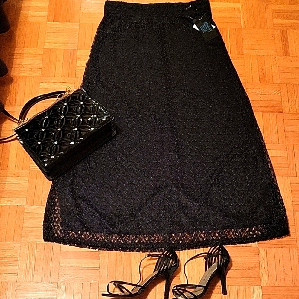 NEW Black Lace Stretch Pull-On Maxi Skirt, L